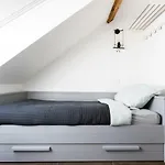 Vintage Meets Moderne