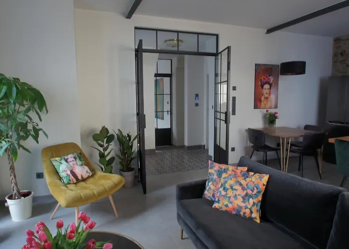 Vintage Meets Moderne דירה קובלנץ