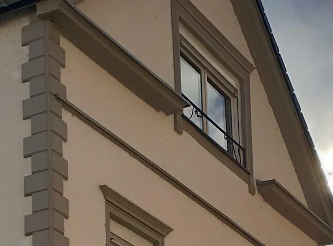 Vintage Meets Moderne