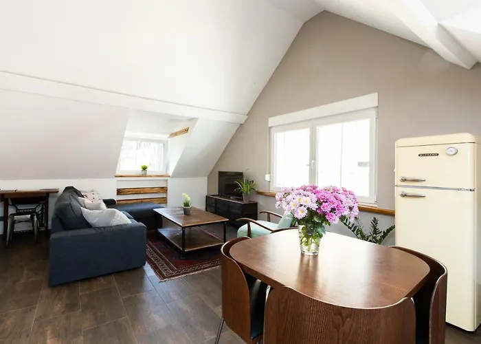 Vintage Meets Moderne דירה קובלנץ